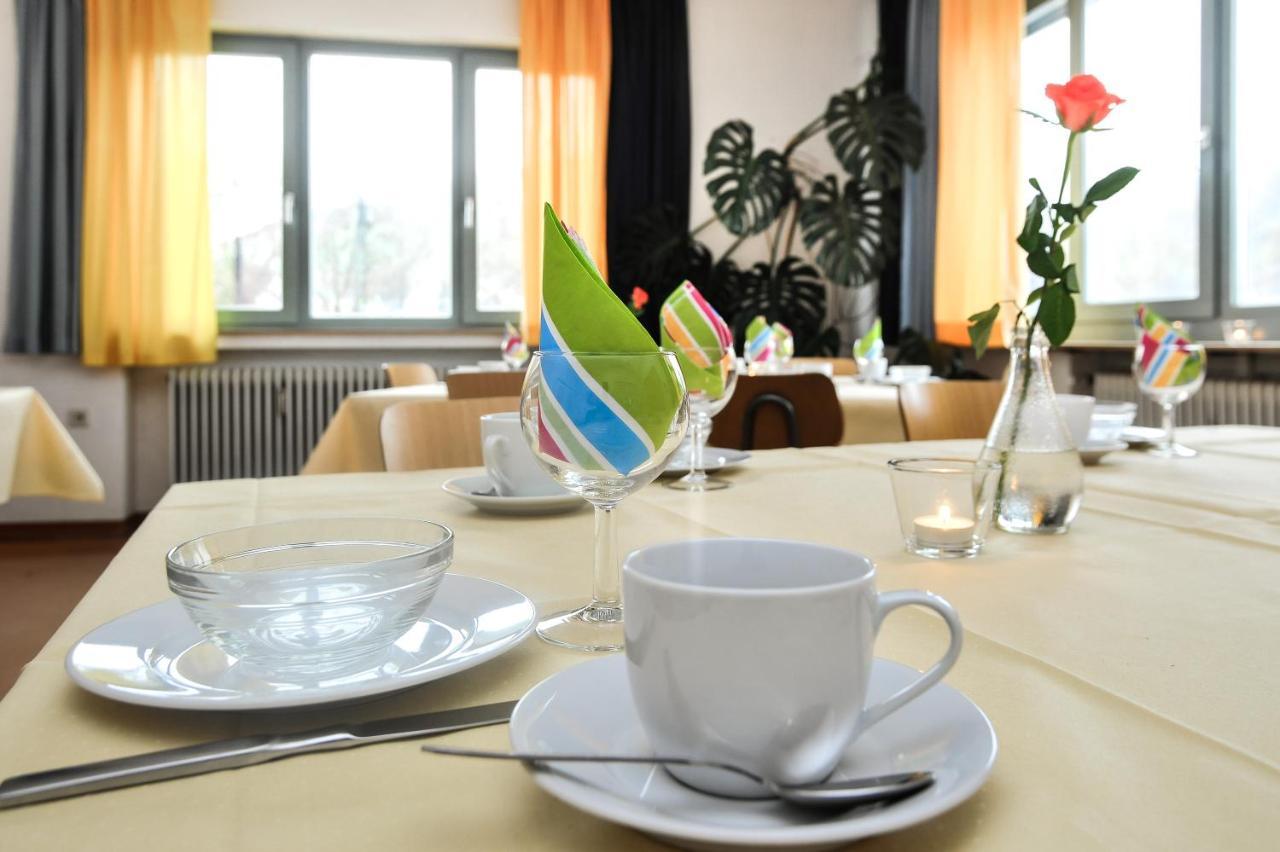 Gaestehaus Abz Штутгарт Екстер'єр фото